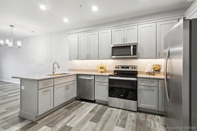 Bright Kitchen with granite counters, SS appliance