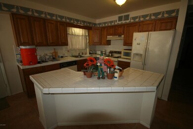 Island with Breakfast Bar
