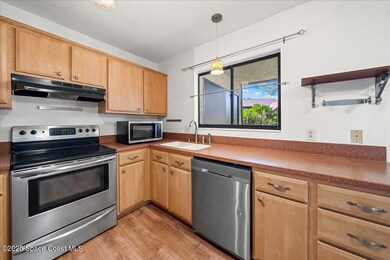 7817 Shadowood Dr unit 210, Melbourne, FL 32904 - photo 5