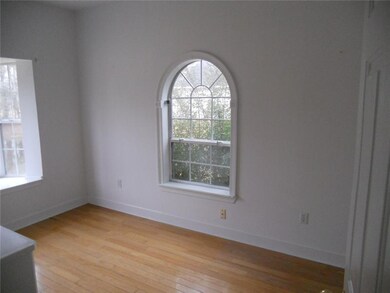 Studio/Study/Office.