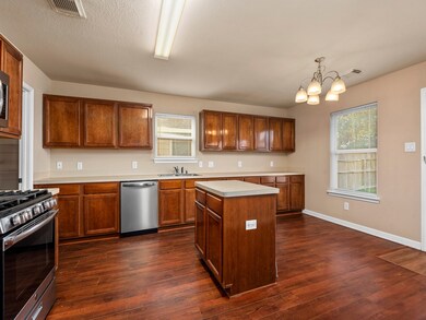 29315 Legends Hill Dr, Spring, TX 77386 - photo 5