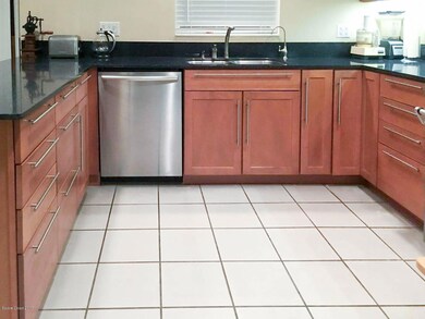 7 Kitchen