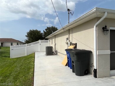 211 Manasota St, Fort Myers, FL 33913 - photo 6
