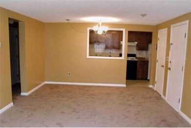 6 Hallmark Gardens unit 1, Burlington, MA 01803 - photo 5