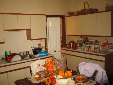 330 W 9th St, Newport, KY 41071 - photo 7