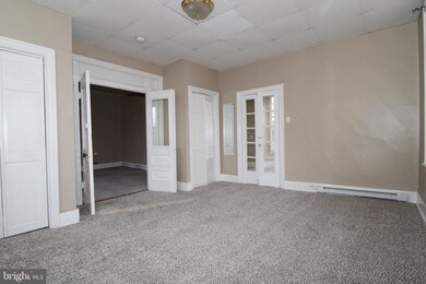 524 APT 1 Virginia Ave, Hagerstown, MD 21740 - photo 3