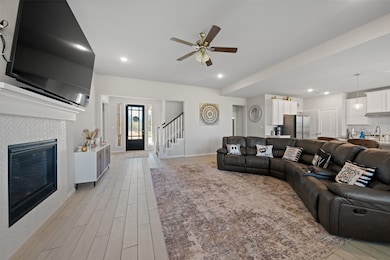 225 Peninsula Point Dr, Montgomery, TX 77356 - photo 4