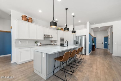 spacious kitche & living