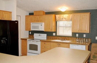 62255 Cody Rd, Bend, OR 97701 - photo 4