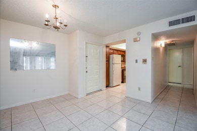 2818 S Bartell Dr unit 6, Houston, TX 77054 - photo 5