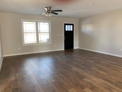 308 E Proctor St, Sturgeon, MO 65284 - photo 3