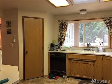 21735 S Terra Ln SE, Yelm, WA 98597 - photo 3