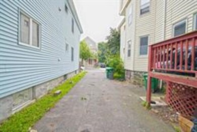 86 Kenmere Rd unit 1, Medford, MA 02155 - photo 5