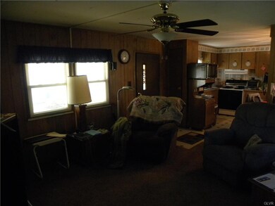 4629 Indian Creek Rd unit 22, Macungie, PA 18062 - photo 5