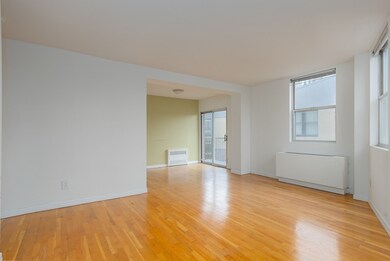 350 W 14th St unit 7C, New York, NY 10014 - photo 6