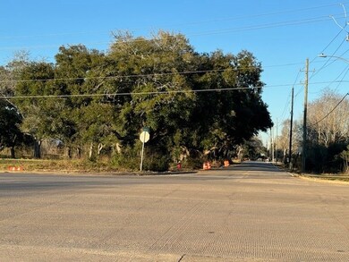 7302 Cemetary Rd, Manvel, TX 77578 - photo 6