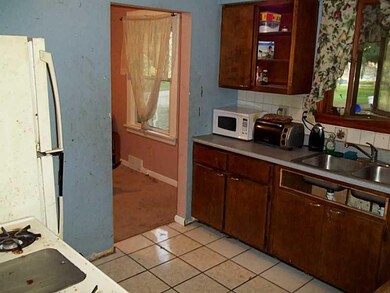 Cafeteria/Kitchen.
