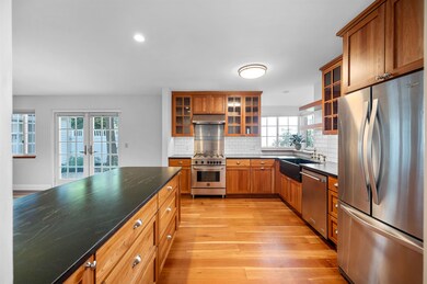 61 Winding Brook Dr, South Burlington, VT 05403 - photo 7