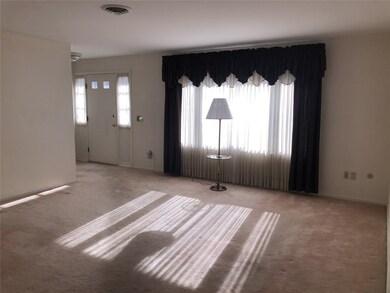 62 Fox Ridge Crescent, Warwick, RI 02886 - photo 3