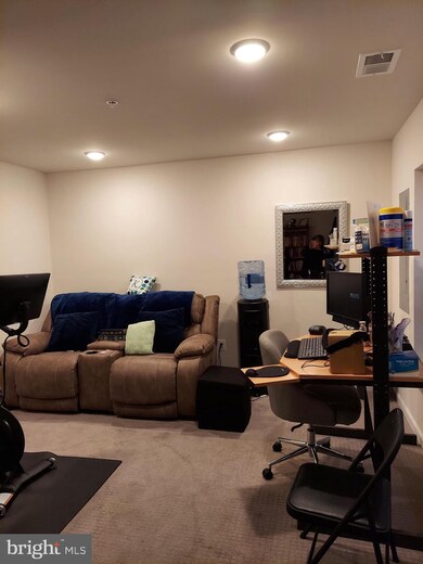 3016 Pinebrook Rd, Landover, MD 20785 - photo 7