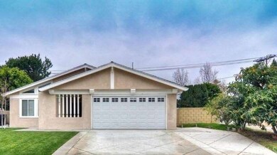 Great Curb Appeal!