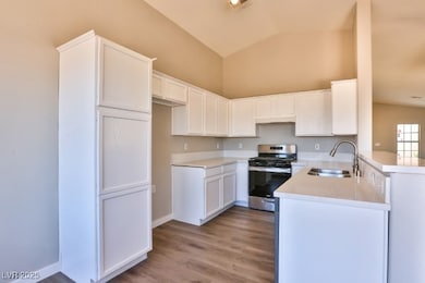 2350 Crooked Creek Ave, Las Vegas, NV 89123 - photo 6