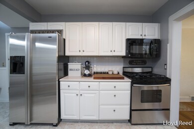 Kitchen Photo 4