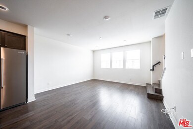 12727 Watt Ln unit C, Los Angeles, CA 91342 - photo 6