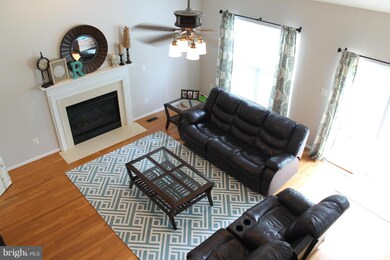 9572 Loma Dr, Bristow, VA 20136 - photo 3
