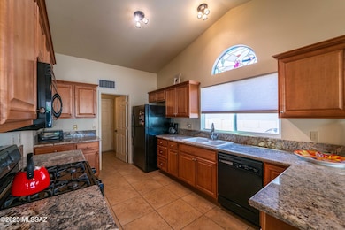 3673 W Thundercloud Loop, Tucson, AZ 85742 - photo 4