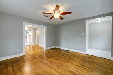 213 E 23rd St, Houston, TX 77008 - photo 5