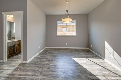 745 NW Rimrock Dr, Redmond, OR 97756 - photo 7