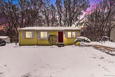 11 Metroview Ct, Ann Arbor, MI 48108 - photo 2