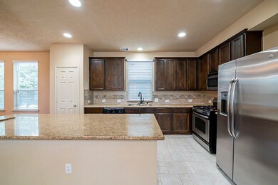 3304 Masters Point Dr, Houston, TX 77091 - photo 4