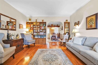 6134 80th St, Middle Village, NY 11379 - photo 6