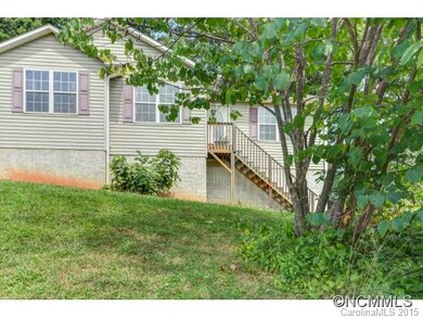 35 Faithful Ln, Leicester, NC 28748 - photo 2