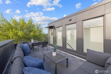 6604 Carleton Ave S unit B, Seattle, WA 98108 - photo 2