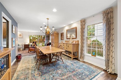 Good space to expand the Dining Room table for lar