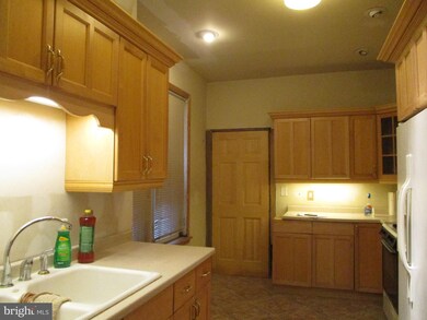 1260 Thurman St, Camden, NJ 08104 - photo 7