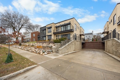 460 W Stadium Blvd, Ann Arbor, MI 48103 - photo 2