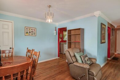 4133 Dixie Ct, Columbus, OH 43228 - photo 7