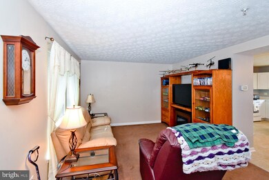 2708 Mapleview Ct, Odenton, MD 21113 - photo 4