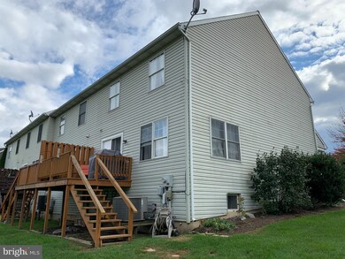4017 Parkside Ct, Mount Joy, PA 17552 - photo 4