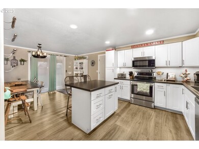 402 S 44th St, Springfield, OR 97478 - photo 6