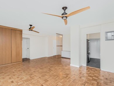 Fordham Hill Oval unit 4A, Bronx, NY 10468 - photo 2