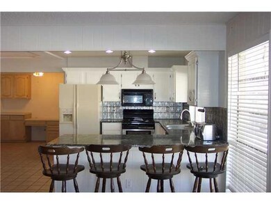 1825 Octubre Dr, El Paso, TX 79935 - photo 6