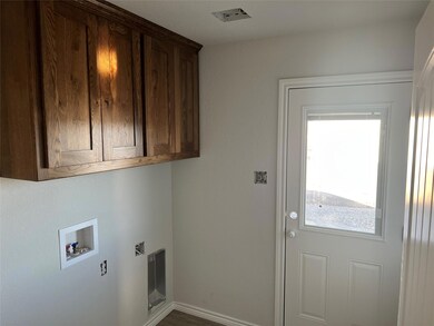 1053 Neal Rd, Azle, TX 76020 - photo 4