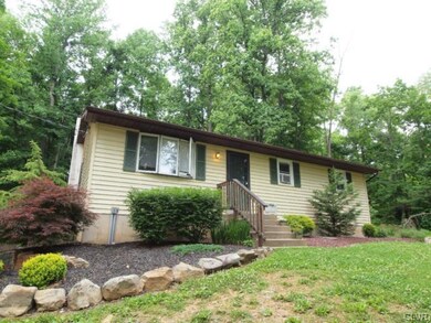 7464 Carls Hill Rd, Zionsville, PA 18092 - photo 2