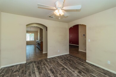 6755 E Andrews Ave, Fresno, CA 93727 - photo 4