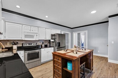 427 Ridley St, Corydon, IN 47112 - photo 7